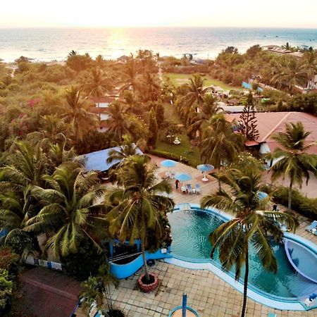Paradise Village Beach Resort Calangute Exterior photo