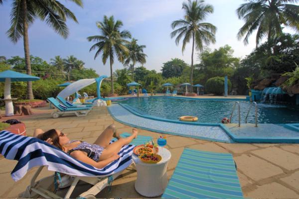 Paradise Village Beach Resort Calangute Exterior photo