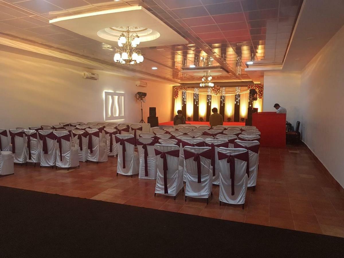 Paradise Village Beach Resort Calangute Exterior photo